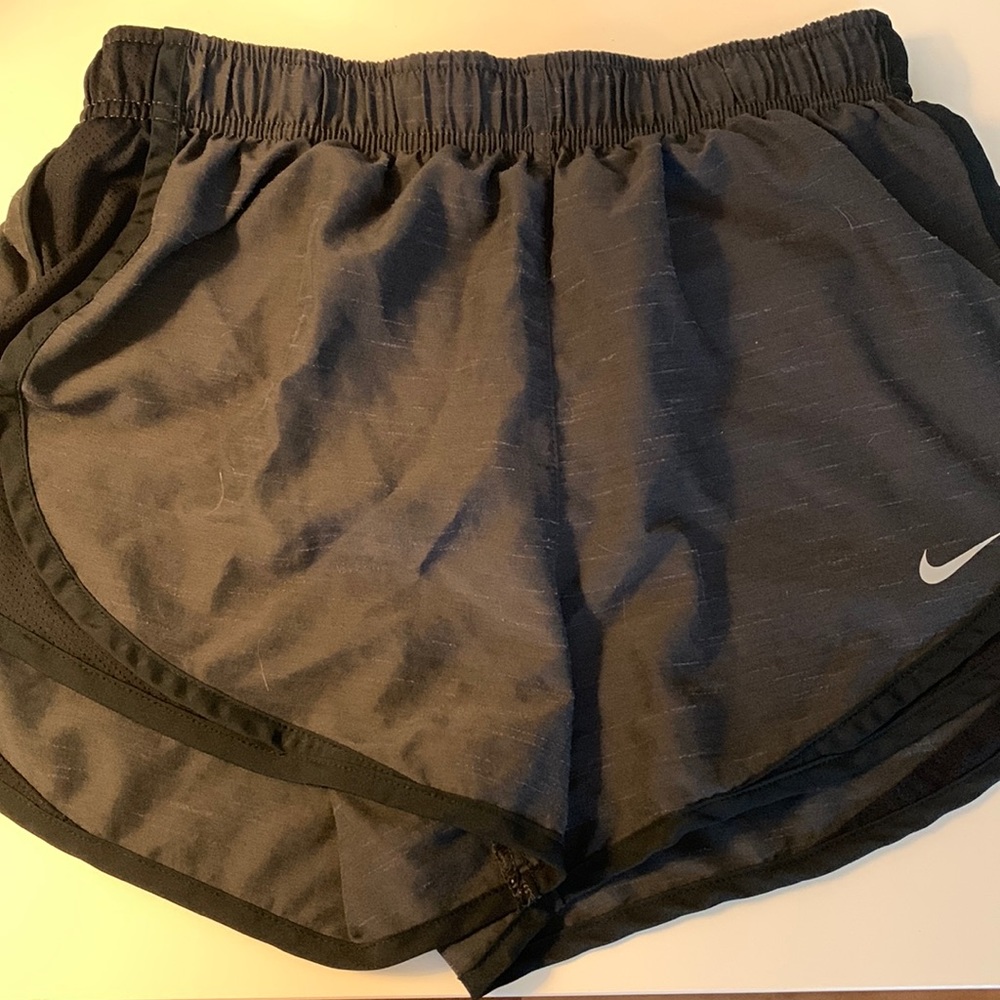 Nike Women's Dri-Fit Tempo Running Shorts